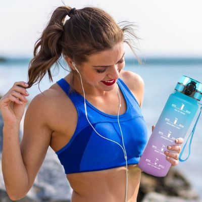 gourde sport sommet fille mer