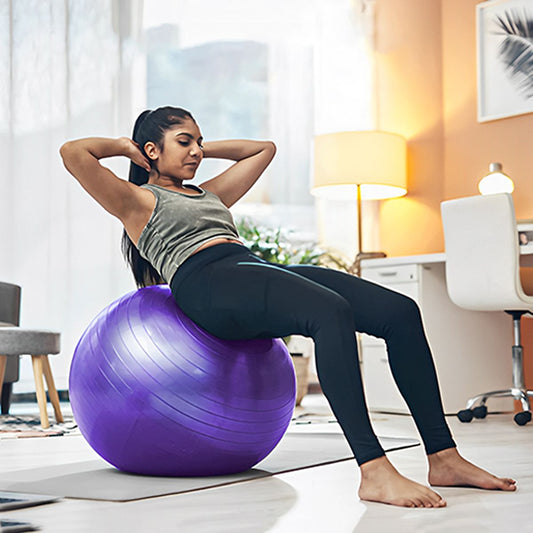 Swiss Ball Luna 65 - 75 cm doux - femme en équilibre dos appuyer sur ballon Fitness et pilates à domicile - Soiflex