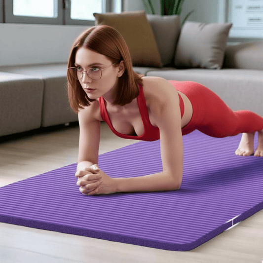 Tapis de gym épais ComfortPlus 20 mm – Protection maximale -femme coude appuyer sur tapis Soiflex