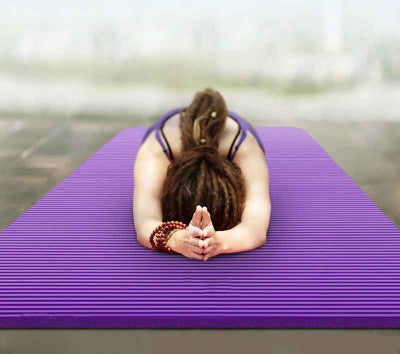 tapis de gym veda femme coucher tapis